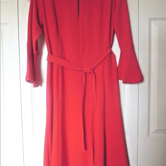 Red Ann Taylor Bell Sleeve Dress- Size 8- NWT - Picture 3 of 16